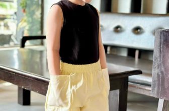 [🆕🇻🇳] Annie’s house – Thế giới váy của các thiên thần nhỏ 😎❤️️⭐️  Ngày nắng hè tươi tắn thì mặc gì cho năng động nào các mom. Gợi ý 1 set đồ giá mềm lại dễ thương nhất nhà Annie đây ạ.
, shares-0✔️ , likes-1❤️️ , date-2024-05-27 07:37:22🇻🇳🇻🇳🇻🇳📰🆕