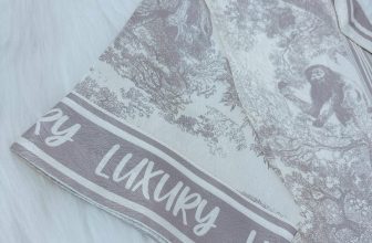 [🆕🇻🇳] Xưởng Sỉ Đồ Bộ Xinh – Nyn – Xưởng may trực tiếp sản xuất thời trang nữ 👕 Top1Fashion 👗   MỘT TUYỆT PHẨM VỀ THÊM HÀNG Mặc dù ở nhà thì ĐẸP, mặc ra đường thì SANG
Bộ đồ họa tiết Mới Lạ và Sang Trọng
Chất liệu lụa xướt ánh kim cao cấp, mềm mại
, shares-0✔️ , likes-2❤️️ , date-2024-05-31 04:04:02🇻🇳🇻🇳🇻🇳📰🆕