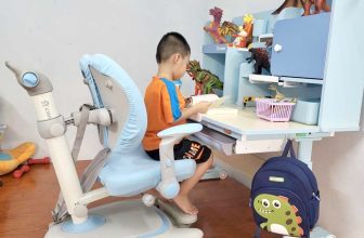 [🆕🇻🇳] Chilux là thương hiệu chuyên sản xuất sản phẩm tiện ích dành cho bé tiên phong tại Singapore 🧑‍🧒❤️️👶⭐️ Em Bin vui hơn khi học, em cũng có không gian riêng bày trí sở thích khủng long của mình mà không bị mẹ mắng là bày bừa lung tung  #chilux #banhocthongminh , shares-0✔️ , likes-3❤️️ , date-2024-06-02 04:00:08🇻🇳🇻🇳🇻🇳📰🆕