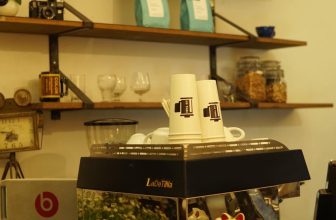 [☕️🇻🇳] Cố Thời Coffee 🥤 Top1Coffee ☕️ Mọi người ơi, quán muốn tìm một bạn đồng hành để share lại mặt bằng buổi tối hiện đang trống của quán từ 7PM
tại 145/6 Nguyễn Đì , shares-1✔️ , likes-9❤️️ , date-2024-06-04 03:32:08🇻🇳🇻🇳🇻🇳📰🆕