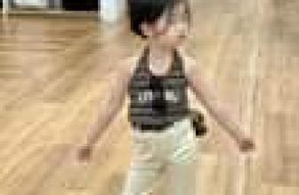 [🆕🇻🇳] PUN KIDS – 🌈Pun Kids chuyên order hàng cao cấp quần áo phụ kiện 🧑‍🧒❤️️👶⭐️ Ulatroi set cưng quá mom ơi
Áo yếm phối quần jean suông màu kem
Size : 90-140
Zá : #295k  PUN KIDS – Quần Áo xinh cho bé
Hotline (sỉ):  0707.788.415
Shop , shares-0✔️ , likes-1❤️️ , date-2024-05-27 04:58:55🇻🇳🇻🇳🇻🇳📰🆕