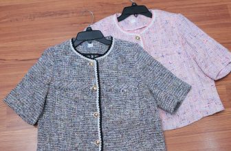 [🆕🇻🇳] BORA shop –  Quần áo xuất dư xịn 👕 Top1Fashion 👗  (𝐓𝐡. 𝐈𝐳𝐳) 𝐒𝐡𝐨𝐫𝐭 𝐒𝐥𝐞𝐞𝐯𝐞 𝐒𝐢𝐧𝐠𝐥𝐞 𝐓𝐰𝐞𝐞𝐝 𝐉𝐚𝐜𝐤𝐞𝐭
Áo tweed ngắn tay 1 lớp của nhà Th. Izz xuất Hàn. Hàng new chưa lên web luôn các nàng nhé. Mix với đầm sát nách , shares-0✔️ , likes-4❤️️ , date-2024-05-30 02:30:02🇻🇳🇻🇳🇻🇳📰🆕