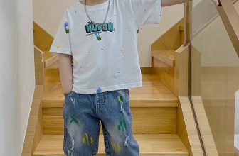 [🆕🇻🇳] Bon Bon Kids – Thời Trang Nhí 🧑‍🧒❤️️👶⭐️  #SALE SỐ LƯỢNG CÓ HẠN
điểm không có nhưng luôn
Đơn giản, dễ mặc, cân luôn mọi outfit nhé
Chất jean mềm mại, cạp chun co dãn cực kỳ thoải mái
Mẹ Chấ , shares-0✔️ , likes-18❤️️ , date-2024-05-28 06:10:18🇻🇳🇻🇳🇻🇳📰🆕