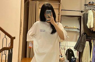 [🆕🇻🇳] The Gate – VNXK 👕 Top1Fashion 👗   Đã rẻ còn được #SALE  Thêm 1 mã áo phông cổ tròn , dáng dài rộng cho các bạn gầy gầy trẻ trẻ hay mặc   Giá giảm #3O% cực tốt chỉ còn : #126k
Size : L XL , shares-1✔️ , likes-8❤️️ , date-2024-05-30 04:08:23🇻🇳🇻🇳🇻🇳📰🆕