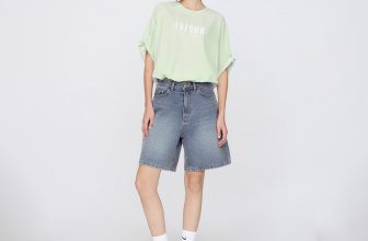 [🆕🇻🇳] BORA shop –  Quần áo xuất dư xịn 👕 Top1Fashion 👗  (𝐋.𝐬𝐭) 𝐂𝐚𝐬𝐮𝐚𝐥 𝐋𝐞𝐭𝐭𝐞𝐫𝐢𝐧𝐠 𝐁𝐥𝐨𝐮𝐬𝐞
Sơ mi in chữ chất vải cực nhẹ, thiết kế gấu áo có chun bo chỉnh độ ôm có thểm mặc suông hoặc mặc bo gấu tuỳ ý
, shares-0✔️ , likes-3❤️️ , date-2024-06-01 02:31:17🇻🇳🇻🇳🇻🇳📰🆕