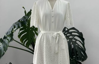 [🆕🇻🇳] ViS Store 👕 Top1Fashion 👗  H/Đ DRESS
Đầm form suông rộng rãi, thoải mái và trẻ trung được các chị yêu thích. N:ổ:i bật với chất liệu vải x:ô thêu ren lỗ xinh xắn. Chất mềm mại, mịn  , shares-0✔️ , likes-8❤️️ , date-2024-06-03 05:52:17🇻🇳🇻🇳🇻🇳📰🆕