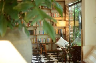 [☕️🇻🇳] PHD Book – Coffee 🥤 Top1Coffee ☕️ Mai 04.06.24 Quán Nghỉ bạn nhé.
Nghỉ để đọc sách, trồng cây, leo núi…chứ bạn bè thấy làm nhiều quá mà vẫn nghèo thì không nên.
, shares-0✔️ , likes-93❤️️ , date-2024-06-03 05:24:41🇻🇳🇻🇳🇻🇳📰🆕