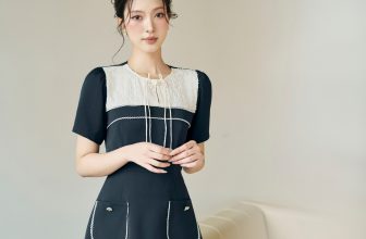 [🆕🇻🇳] Thời Trang Thiết Kế – Kate By Linh Nguyen👕 Top1Fashion 👗  𝐍𝐞𝐰 𝐢𝐧 – 𝐉𝐢𝐞𝐮𝐧 𝐃𝐫𝐞𝐬𝐬
Mang lại cảm giác yên bình và tươi tắn với sắc xanh navy tôn da, Jieun với kiểu dáng ôm ngực, eo và tùng váy xoè nhẹ mang đến sự trẻ  , shares-6✔️ , likes-28❤️️ , date-2024-05-28 12:00:13🇻🇳🇻🇳🇻🇳📰🆕