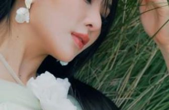 [🆕🇻🇳] Joséphine 👕 Top1Fashion 👗  𝑺𝒉𝒆 𝒊𝒔 𝒂𝒔 𝒂𝒔 𝒅𝒆𝒍𝒊𝒄𝒂𝒕𝒆 𝒂𝒔 𝒂 𝒎𝒐𝒓𝒏𝒊𝒏𝒈 𝒅𝒆𝒘 𝒐𝒏 𝒂 𝒔𝒐𝒇𝒕 𝒇𝒍𝒐𝒘𝒆𝒓 𝒑𝒆𝒕𝒂𝒍
Em dịu dàng như giọt sương mai trên cánh hoa mềm mạiĐược dịch từ Tiếng Anh
, shares-0✔️ , likes-0❤️️ , date-2024-06-09 08:00:29🇻🇳🇻🇳🇻🇳📰🆕