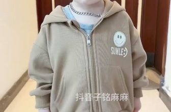 [🆕🇻🇳]  Bet Boy Kids  – Thời trang trẻ em – Chuyên Bán BUÔN : SỈ – LẺ – CTV 🧑‍🧒❤️️👶⭐️ Mê mẩn với chiếc Áo khoác Sumle phong cách cho bé
Ưu đãi cho 40 mom nhanh tay chỉ với #79K + COMBO 2 ÁO MIỄN SHIP
Đủ size 6-40kg
——————— , shares-30✔️ , likes-33K❤️️ , date-2024-06-23 12:33:04🇻🇳🇻🇳🇻🇳📰🆕