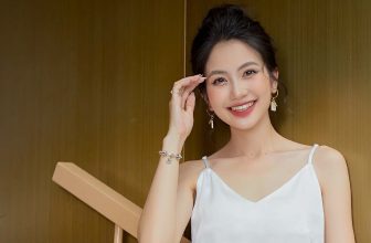 [🆕🇻🇳] GLAM Studio 👕 Top1Fashion 👗  Summer VibesMang đến ấn tượng thị giác đầy thu hút với kiểu dáng 2 dây tinh tế, bản phối dưới đây tôn lên những đường nét tự nhiên mềm mại cho các cô gá , shares-2✔️ , likes-5❤️️ , date-2024-06-01 13:14:04🇻🇳🇻🇳🇻🇳📰🆕