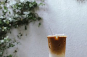[☕️🇻🇳] The Comma coffee 🥤 Top1Coffee ☕️ BANA LATTEThay vì chỉ dùng sữa tươi đơn thuần thì Bana Latte là sự kết hợp giữa Cafe Espresso và Sữa Chuối. Vẫn giữ được vị bé , shares-0✔️ , likes-1❤️️ , date-2024-06-05 09:00:21🇻🇳🇻🇳🇻🇳📰🆕