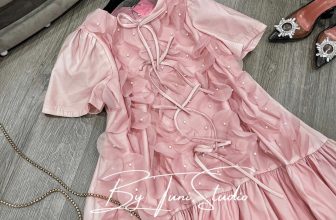 [🆕🇻🇳] Tuni.Studio – Đầm Suông Tuni Boutique 👕 Top1Fashion 👗  Trời ơiii mẫu váy hoa bên em về bù mẫu mấy chuyến rồi đây ạ ,  điệu mà sang lắm cơ . Cái chất mặc siu nhẹ luôn. điểm————————
𝒃𝒚 𝑻𝒖𝒏𝒊.𝑺𝒕𝒖𝒅 , shares-0✔️ , likes-14❤️️ , date-2024-06-09 17:12:30🇻🇳🇻🇳🇻🇳📰🆕