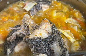 [🆕🇻🇳] CÀ MÈN – Đặc sản quê hương Quảng Trị 🍔 Top1Food 🍜 Đầu cá lóc
Nhìn thì có vẻ xương xẩu, chẳng có gì hấp dẫn, nhưng đây thiệt sự là 1 phần rất rất ngon của con cá lóc.
Miếng thịt đầu chắc, thêm bộ lòng béo , shares-0✔️ , likes-18❤️️ , date-2024-06-08 08:47:54🇻🇳🇻🇳🇻🇳📰🆕