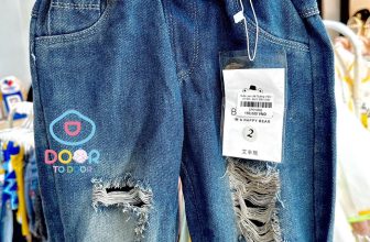 [🆕🇻🇳]  Door to door – Chuyên quần áo, giày dép và phụ kiện cho bé 😎❤️️⭐️ Quần jean wax rách bụi bặm, phom lên siêu ngầu với giá rẻ hết hồn chỉ #150k/cái thôi mẹ nhé!!!
Chất jean mềm mại, thấm hút mồ hôi tốt.
Phom hiphop với điểm , shares-0✔️ , likes-1❤️️ , date-2024-06-05 02:44:27🇻🇳🇻🇳🇻🇳📰🆕