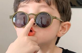 [🆕🇻🇳]  Door to door – Chuyên quần áo, giày dép và phụ kiện cho bé 😎❤️️⭐️  Kính mát đẹp, xịn xịn cho bé thế này không mua thì uổng lắm mẹ nha!!!
Không chỉ thời trang mà còn chống tia UV và bảo vệ mắt bé khỏi gió, bụi và những tác , shares-3✔️ , likes-5❤️️ , date-2024-06-03 03:39:52🇻🇳🇻🇳🇻🇳📰🆕