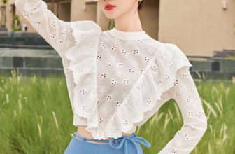 [🆕🇻🇳] VIVIKA ra đời năm 2021 bởi Founder cùng đội ngũ thiết kế trẻ năng động với triết lý: SHINE YOUR WAY 👕 Top1Fashion 👗  𝗡𝗲𝘄 𝗦𝗲𝗮𝘀𝗼𝗻 ‘𝟮𝟰 | “𝗨𝗻𝗱𝗲𝗿 𝘁𝗵𝗲 𝘀𝘂𝗻”
Cùng nàng ‘oanh tạc’ chuyến du lịch hè sắp tới với sự kết hợp độc đáo của Sandy Top chất boi thêu thoáng mát, kỹ thuật thủ , shares-5✔️ , likes-153❤️️ , date-2024-06-08 07:51:21🇻🇳🇻🇳🇻🇳📰🆕