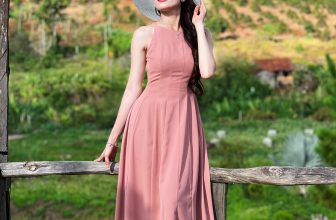 [🆕🇻🇳] DiCi Store – Sản phẩm DiCi tự thiết kế và sản xuất 👕 Top1Fashion 👗  Váy gì mà bán hoài không hết hot Mặc đi Tiệc đã đẹp mà Đi du lịch lại càng Xinh
U mê dáng yếm này quá  mấy chế ơi, rinh em nó lẹ và liền nha kẻo hết nè Fu , shares-1✔️ , likes-47❤️️ , date-2024-06-03 14:04:45🇻🇳🇻🇳🇻🇳📰🆕