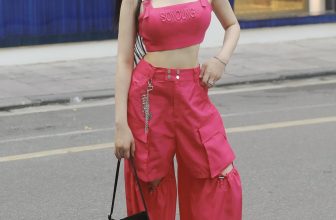 [🆕🇻🇳] SO YOUNG – THE CAT INSIDE YOU 👕 Top1Fashion 👗  𝐊𝐈𝐊𝐎 𝐁𝐋𝐎𝐒𝐒𝐎𝐌 𝐱 𝐐𝐔𝐈𝐍𝐍 𝐏𝐈𝐍𝐊 | 𝐇𝐎𝐓𝐓𝐄𝐒𝐓 𝐁𝐀𝐑𝐁𝐈𝐄 𝐎𝐍 𝐃𝐀 𝐒𝐓𝐑𝐄𝐄𝐓
Our latest item is now on rack! Hurry up or nothing left#soyoung #kikoblossom #quinnpink_____ , shares-1✔️ , likes-17❤️️ , date-2024-06-08 02:36:21🇻🇳🇻🇳🇻🇳📰🆕