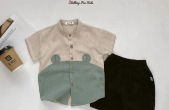 [🆕🇻🇳] ZOO KIDS 🧑‍🧒❤️️👶⭐️  Retock outfit set cổ tàu phối màu tai gấu dễ thương, đáng yêu
Thôn tin sản phẩm
Chất liệu đũi non cao cấp mềm mát, hạn chế nhăn, không phai màu hay ba , shares-1✔️ , likes-2❤️️ , date-2024-06-06 03:06:43🇻🇳🇻🇳🇻🇳📰🆕