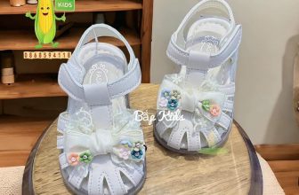 [🆕🇻🇳] BẮP KIDS – Chuyên cung cấp đồ sơ sinh cao cấp, sỉ lẻ toàn quốc : quần áo, bình sữa 🧑‍🧒❤️️👶⭐️ DÉP SANDAL  CHO BÉ YÊUHè không thể thiếu sandal cho bé đâu các mom ơi.
Thiết kế quai dán có thể thoải mái điều chỉnh.𝐁𝐀̆́𝐏 𝐊𝐈𝐃𝐒 – 𝙉𝙪̣ 𝙘𝙪̛𝙤̛̀𝙞 𝙘𝙪̉𝙖 𝙘𝙤 , shares-0✔️ , likes-0❤️️ , date-2024-06-11 03:30:15🇻🇳🇻🇳🇻🇳📰🆕