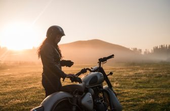 [🆕🇻🇳] Royal Enfield Vietnam  – Nhà phân phối chính thức của Royal Enfield tại Việt Nam 🚗 Top1Go 🏍️  Xe mô tô Classic 350 Gunmetal Grey: Sự Kết Hợp Độc Đáo Của Phong Cách và Đẳng CấpTrong thế giới của xe mô tô, có một mẫu xe đã từ lâu trở thành biểu tượ , shares-0✔️ , likes-9❤️️ , date-2024-06-10 11:37:34🇻🇳🇻🇳🇻🇳📰🆕