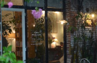 [☕️🇻🇳] PHD Book – Coffee 🥤 Top1Coffee ☕️ Riết rồi hông biết viết gì. Mọi lời lẽ nói ra đều không cần thiết nữa. Ta nhỏ bé, ta tan vào hư vô.
Vậy mà, hôm nay đầu óc lộn n , shares-0✔️ , likes-51❤️️ , date-2024-06-07 12:58:01🇻🇳🇻🇳🇻🇳📰🆕