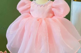 [🆕🇻🇳]  Đầm Công Chúa Cho Bé Gái – Khánh Linh Kids 🧑‍🧒❤️️👶⭐️  THẾ GIỚI VÁY CÔNG CHÚA CHO BÉ YÊU NHÀ BẠN
Đầm công chúa xinh xắn cho bé từ 1-12 tuổi.
Chất liệu thoáng mát, bé mặc thoải mái cả ngày.
Size bé 6kg – 5 , shares-0✔️ , likes-4❤️️ , date-2024-06-08 15:40:12🇻🇳🇻🇳🇻🇳📰🆕