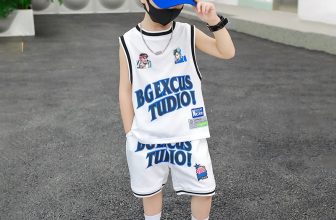 [🆕🇻🇳]  𝐀𝐥𝐯𝐢𝐧 & 𝐁𝐫𝐨𝐭𝐡𝐞𝐫 – 𝘒𝘪𝘥𝘴 𝘈𝘶𝘵𝘩𝘦𝘯𝘵𝘪𝘤 – Quần áo trẻ em nhập khẩu từ Mỹ 😎❤️️⭐️ Bộ ba lỗ xịn xò cho bé trai. Chất liệu xịn, dòng cao cấp mềm nhẹ, mịn màng, thấm hút mồ hôi cực tốt. Đường may nét, hàng in cao cấp – tinh tế – đảm bảo khô , shares-0✔️ , likes-1❤️️ , date-2024-06-10 11:00:01🇻🇳🇻🇳🇻🇳📰🆕