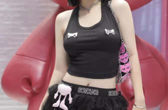 [🆕🇻🇳] SO YOUNG – THE CAT INSIDE YOU 👕 Top1Fashion 👗  𝐉𝐄𝐋𝐋𝐘 𝐓𝐀𝐍𝐊 𝐓𝐎𝐏 𝐱 𝐋𝐔𝐍𝐀 𝐒𝐖𝐀𝐍 𝐒𝐊𝐈𝐑𝐓Phong cách Balletcore được kết hợp giữa narong và ren lưới, Luna Swan tạo nên vẻ đẹp huyền bí và kiêu kì.Với điểm nhấn , shares-0✔️ , likes-50❤️️ , date-2024-06-11 07:04:39🇻🇳🇻🇳🇻🇳📰🆕