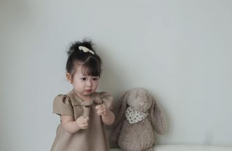 [🆕🇻🇳] HEHEHIHI – Cửa hàng nhỏ bán quần áo 🧑‍🧒❤️️👶⭐️ Chiếc váy tay bồng nhà HEHI có 2 phiên bản màu cho các mẹ dễ lựa chọn đây ạa . Chiếc nơ nhí được điểm xuyết trên cổ rất iu luôn ạ .• Màu sắc: Hồng/Nâu
• , shares-0✔️ , likes-14❤️️ , date-2024-06-23 12:19:06🇻🇳🇻🇳🇻🇳📰🆕