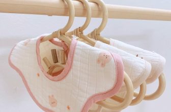 [🆕🇻🇳]  Vy Vy’s House – Chuyên đồ cho Mẹ và Bé 🧑‍🧒❤️️👶⭐️   𝐘𝐞̂́𝐦 𝐗𝐨̂ 𝐉𝐨𝐨𝐧𝐞𝐞 𝟑 𝐥𝐨̛́𝐩 𝐩𝐡𝐨𝐧𝐠 𝐜𝐚́𝐜𝐡 𝐡𝐚̀𝐧 𝐪𝐮𝐨̂́𝐜 𝐜𝐡𝐨 𝐛𝐞́ 𝐭𝐫𝐚𝐢, 𝐛𝐞́ 𝐠𝐚́𝐢Yếm Joonee xinh yêu cho các béYếm này xoay 360 đều đẹp, chất mềm mịn thấm  , shares-0✔️ , likes-1❤️️ , date-2024-06-26 11:18:27🇻🇳🇻🇳🇻🇳📰🆕