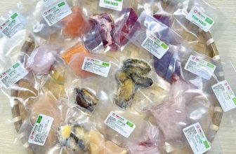 [🆕🇻🇳]  Pinkspoon-Nguyên liệu ăn dặm cho bé 🧑‍🧒❤️️👶⭐️ Nguyên liệu nhà Pinks mới được sơ chế và đóng gói hôm nay chuẩn bị tới tay các Mom thân yêu ạ!Mẹ nhắn tin cho Pinkspoon để được tư vấn những set ăn dặm t , shares-0✔️ , likes-8❤️️ , date-2024-06-26 03:35:06🇻🇳🇻🇳🇻🇳📰🆕