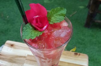 [☕️🇻🇳] Cà phê Ngọc Hà- Cafe sân vườn 🥤 Top1Coffee ☕️ Trà dưa hấu hoa hồng thức uống tuyệt vời dùng giải nhiệt ngày nắng nóng..
Khách iu ghé quán thưởng thức nhé
, shares-0✔️ , likes-27❤️️ , date-2019-01-24 06:17:51🇻🇳🇻🇳🇻🇳📰🆕