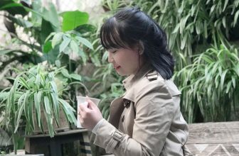 [☕️🇻🇳] Ngầu Coffee – 36 Lê Lợi, Vinh 🥤 Top1Coffee ☕️ Những ngày đông đẹp biết bao nhiêu
Hẹn nhau một chén trà chiều đi AnhPhoto from Oanh Kiềuu#feelinggood #nicemoment
&#x200d , shares-0✔️ , likes-24❤️️ , date-2019-12-18 07:34:41🇻🇳🇻🇳🇻🇳📰🆕