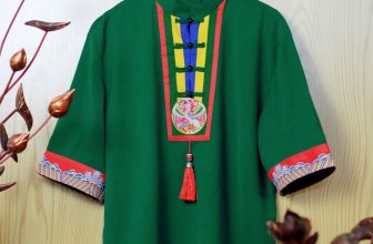 [🆕🇻🇳] Nhat Thuc Boutique 👕 Top1Fashion 👗  ÁO HOA VĂN PHƯỢNG Ổ
Hoa văn Phượng ổ (hoặc Loan ổ): là 1 hoa văn khá phổ biến trong mỹ thuật cung đình. Hình phượng cuộn tròn xuất hiện từ rất sớm, đời Lý  , shares-0✔️ , likes-6❤️️ , date-2020-04-16 09:35:52🇻🇳🇻🇳🇻🇳📰🆕