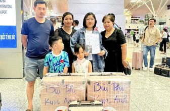 Tiễn Bay Kim Anh Và Mỹ Phụng Cất Cánh đến CHLB Đức  [👨‍🎓🇻🇳] dwn.com.vn