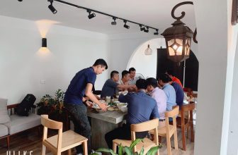 [☕️🇻🇳] Tea and Coffee 1995s Việt Trì 🥤 Top1Coffee ☕️ Quán 1995s việt trì vẫn nhận cơm văn phòng cơm gia đình nhé mọi người. :))
Đ/c cơ sở 1: Số 1 Đoàn Kết – Phường Tiên Cát – Tp Vi , shares-1✔️ , likes-22❤️️ , date-2020-08-09 16:51:42🇻🇳🇻🇳🇻🇳📰🆕