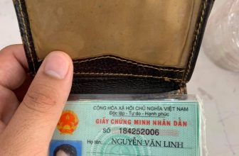 [☕️🇻🇳] Tea and Coffee 1995s Việt Trì 🥤 Top1Coffee ☕️ Có bạn khách ngồi ở quán quên ví ai biết bạn này liên hệ quán nhé
Mọi người chia sẻ giúp mình nhé
Đ/c cơ sở 1: Số 1 Đoàn Kết  , shares-0✔️ , likes-5❤️️ , date-2020-08-27 04:12:06🇻🇳🇻🇳🇻🇳📰🆕