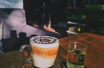 [☕️🇻🇳] EZ Coffee- Cung cấp Cafe rang xay pha máy 🥤 Top1Coffee ☕️ Thứ mọi người theo đuổi là đô la
Còn anh thì luôn trung thành ,với lại mocha!  Nhà Rang Xay EZ COFFEE
Địa chỉ: giữa ngõ 73 Nguy , shares-0✔️ , likes-11❤️️ , date-2020-10-22 22:32:04🇻🇳🇻🇳🇻🇳📰🆕