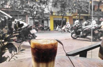 [☕️🇻🇳] 1976 Cà phê   🥤 Top1Coffee ☕️ “Đôi khi tôi chẳng tâm sự với ai cả. Bởi người quen thì ngại, người lạ thì lại không đủ tin tưởng.
Cứ vậy ôm tất cả riêng mình , shares-0✔️ , likes-2❤️️ , date-2020-11-06 03:28:15🇻🇳🇻🇳🇻🇳📰🆕