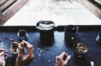 [☕️🇻🇳] 1976 Cà phê   🥤 Top1Coffee ☕️ “Tuổi thanh xuân là chuyến tàu đẹp nhất của mỗi đời người. Nhưng có lẽ vì vậy mà con người ta đặt thật nhiều ước mơ bồng bềnh tr , shares-0✔️ , likes-17❤️️ , date-2020-12-08 00:57:01🇻🇳🇻🇳🇻🇳📰🆕