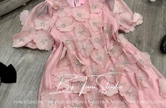 [🆕🇻🇳] Tuni.Studio – Đầm Suông Tuni Boutique 👕 Top1Fashion 👗  Ra đường diện 1 chíc váy xinhh  Nay trình làng mẫu váy new new xinh xẻo chất mềm nhẹ mặc siu mát mẻ lun————————
𝒃𝒚 𝑻𝒖𝒏𝒊.𝑺𝒕𝒖𝒅𝒊𝒐           , shares-5✔️ , likes-177❤️️ , date-2024-06-07 17:45:43🇻🇳🇻🇳🇻🇳📰🆕