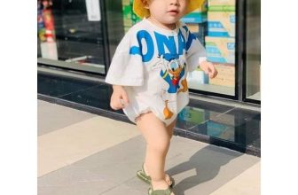 [🆕🇻🇳]  Piza Mama & Kid 🧑‍🧒❤️️👶⭐️  TÔNG KẸP CÓ QUAI SHOP VỀ FULL SIZE     Mùa hè mang đi biển là chuẩn bài lắm luôn này các mẹ ơi. Shop về đủ màu và full size ạ.
, shares-2✔️ , likes-11❤️️ , date-2024-06-19 05:55:38🇻🇳🇻🇳🇻🇳📰🆕