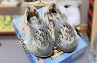 [🆕🇻🇳]  Door to door – Chuyên quần áo, giày dép và phụ kiện cho bé 😎❤️️⭐️ 𝑮𝒊𝒂̀𝒚 𝒓𝒐̣ 𝒃𝒂́𝒏𝒉 𝒎𝒊̀ 𝒕𝒉𝒐𝒂́𝒏𝒈 𝒌𝒉𝒊́, 𝒔𝒊𝒆̂𝒖 𝒏𝒉𝒆̣ 𝒗𝒂̀ 𝒄𝒖̛̣𝒄 𝒔𝒕𝒚𝒍𝒆 𝒍𝒖𝒐̂𝒏 𝒎𝒆̣ 𝒐̛𝒊!!!
Chất liệu nhựa Eva siêu bền, siêu nhẹ, không thấm nước và chống trơn trượt tố , shares-0✔️ , likes-1❤️️ , date-2024-06-03 03:31:09🇻🇳🇻🇳🇻🇳📰🆕