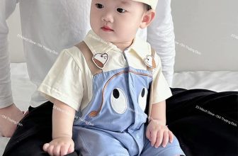 [🆕🇻🇳] 23 March Store- Thời trang trẻ em cao cấp 🧑‍🧒❤️️👶⭐️ RESTOCK
Cute quá ạ, chất cotton phải gọi là mướt mườn mượt luôn nha, mềm mại nha.
Sẵn 2 màu: xanh- vàng
Size: 5-13kg, shares-0✔️ , likes-1❤️️ , date-2024-07-05 02:41:07🇻🇳🇻🇳🇻🇳📰🆕