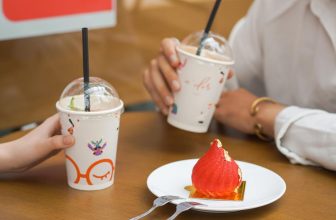 [☕️🇻🇳] A’dor Café 🥤 Top1Coffee ☕️ Bạn đã có cái ‘chạm’ vào chiếc cốc phiên bản #happyadorableday nhà @ador.cafe chưa?Nếu chưa, thì cùng làm theo hướng dẫn của a , shares-0✔️ , likes-9❤️️ , date-2021-05-13 18:56:02🇻🇳🇻🇳🇻🇳📰🆕