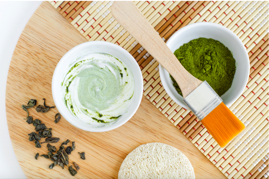 Da mụn nên đắp mặt nạ gì? Trà xanh và mật ong