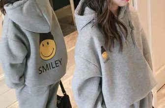 [🆕🇻🇳] ColorKids – Chuyên VNXK sỉ lẻ đồ cho bé 😎❤️️⭐️ HÀNG MỚI VỀ
BỘ HODIE MŨ GHI HÌNH MẶT CƯỜI CHO BG
Chất nỉ bông  mềm nhẹ,mặc dễ chịu lắm nha
Dáng hodie in hình mặt cười cực dễ thương
các bé mặc ngoài , shares-0✔️ , likes-0❤️️ , date-2021-11-02 15:32:05🇻🇳🇻🇳🇻🇳📰🆕