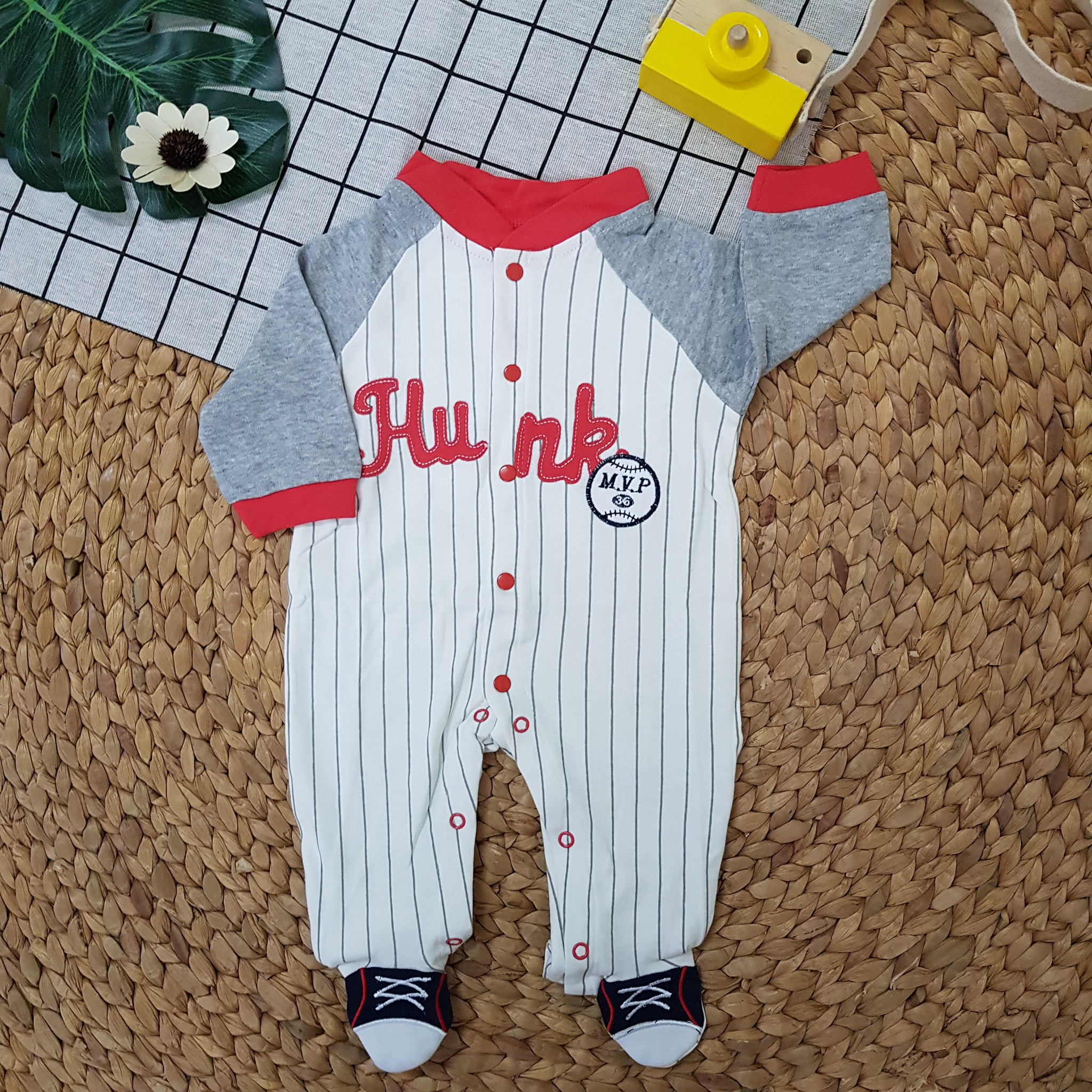 [🆕🇻🇳]  Đồ Sơ Sinh Đẹp Độc Rẻ – Chuyên cung cấp sỉ và lẻ đồ dùng sơ sinh 🧑‍🧒❤️️👶⭐️  #129K 1 BODY DÀI CAO CẤP CHO BÉ
Khi mặc quần áo body sẽ giúp cho việc mặc tã, bỉm của bé dễ dàng hơn.
Với những bộ quần áo body sẽ giúp giữ ấm cơ thể b , shares-3✔️ , likes-18❤️️ , date-2022-01-13 01:01:01🇻🇳🇻🇳🇻🇳📰🆕